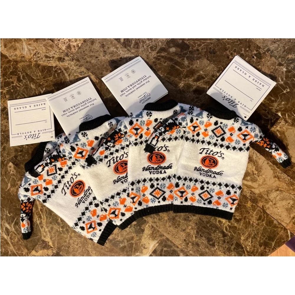 🪸5/$25 New Tito’s Handmade Vodka Mini Ugly Sweater Bottle Cover RARE Design